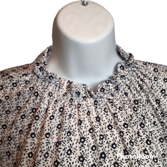 Adrianna Papell Blouse Size Small Floral - Picture 3 of 6